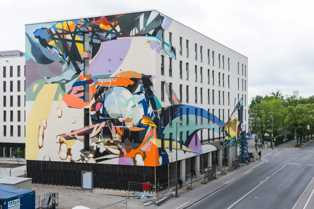 landmark - collision - munich satone_1000
