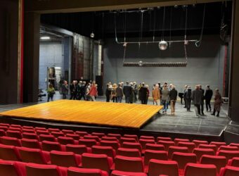 Sanierung des Stadttheaters Ingolstadt: Stadtrat prüft Zustand vor Ort