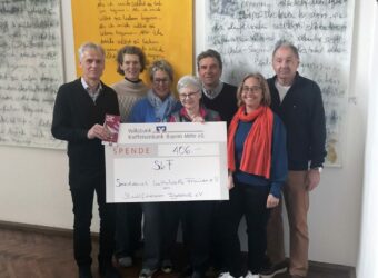 Weltgästeführertag 2025_Spendenübergabe_SkF_In golstadt_2