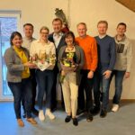 von links nach rechts Katja Hanrieder (Denkendorf) , Bürgermeister Stefan Bauer (Schernfeld), Kreisvorsitzende Katrin Müller, Wolfgang Eberl (Tettenwang), Martina Edl, Anton Haunsberger, Dr. Alfons Frey (Workerszell) und Patrick Scherrmann (Freie Wähler Denkendorf).