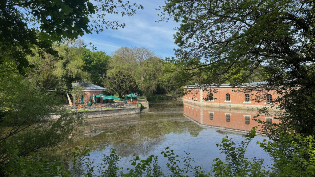 Poli's Biergarten-Künettegraben