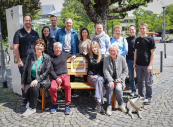 Zuhörbank Einweihung
