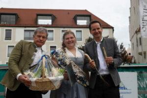 Spargelstich OB Dr. Kern