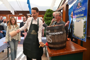 Anstich,Pfingsvolksfest,Herrnbräu