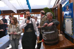 Anstich,Pfingsvolksfest,Herrnbräu