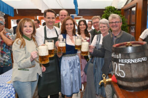 Anstich,Pfingsvolksfest,Herrnbräu