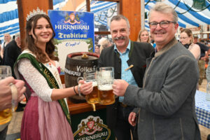 Anstich,Pfingsvolksfest,Herrnbräu