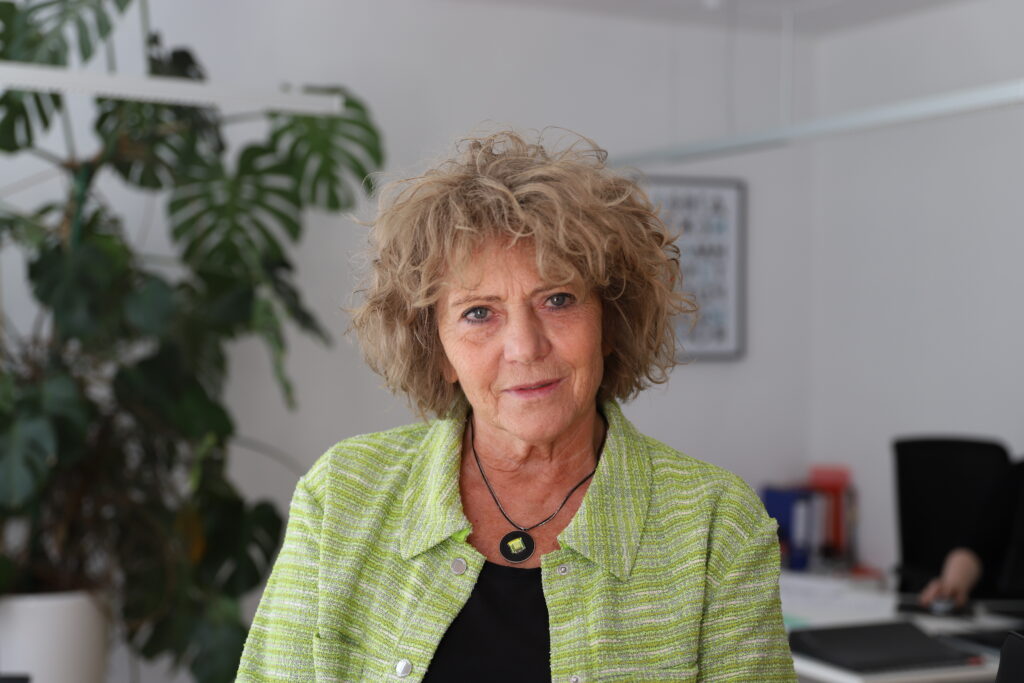 Frau Hoffart/Dolmetscherin