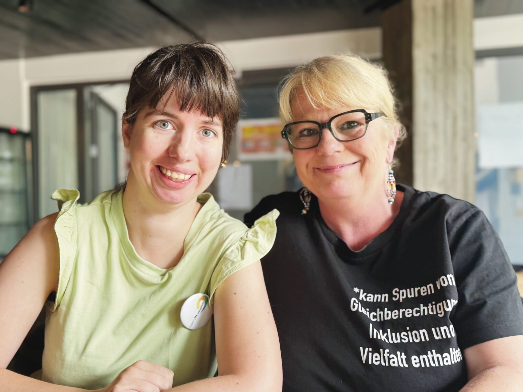Raphaela Karl (Vorstand und Kassiererin) und Caroline Klapper (Vorsitzende)