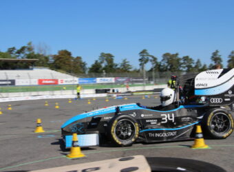 BU: Schnell, präzise, elektrisch: der Wagen von Schanzer Racing (Foto: Maximilian Schütze).
