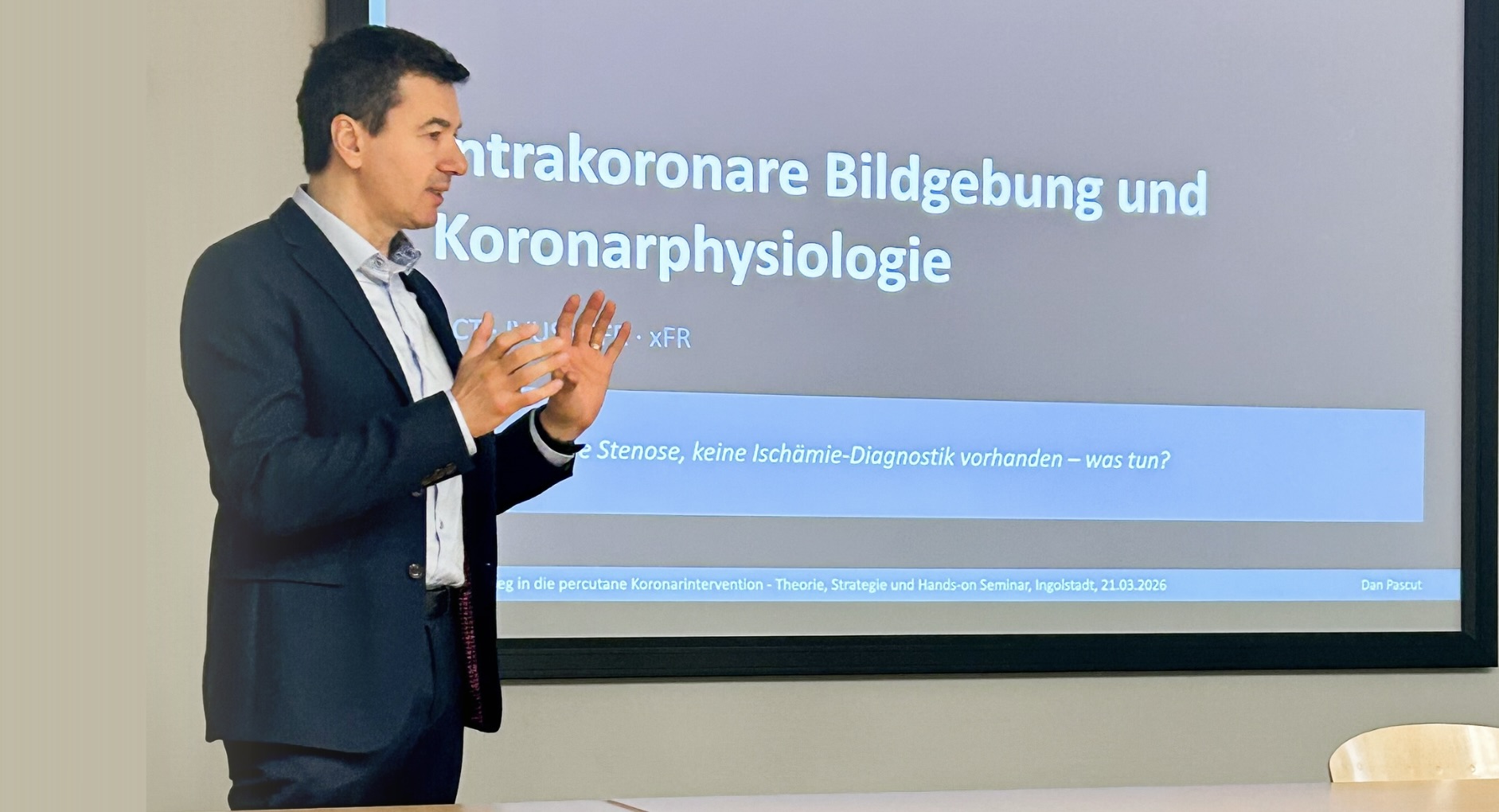 Priv.-Doz. Dr. med. Blerim Luani bei der Fachveranstaltung zur Perkutanen Koronarintervention