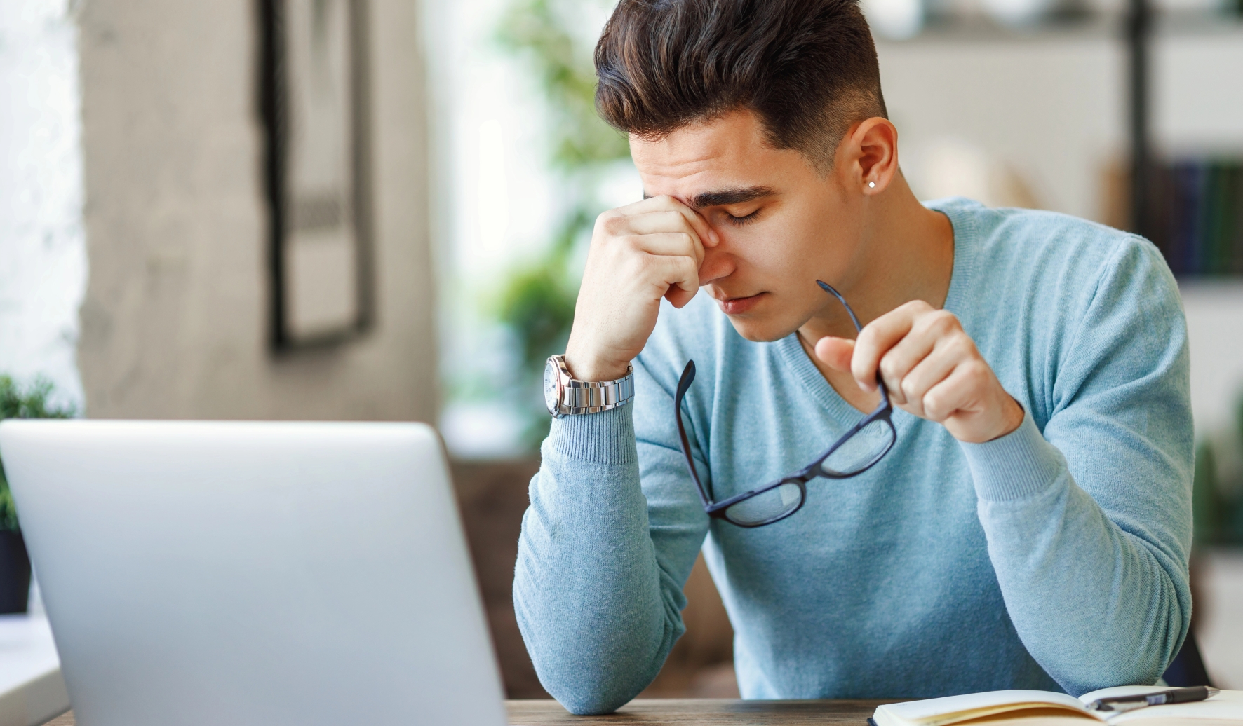 Zeitumstellung. Die einen merken sie kaum, für andere sind Müdigkeit und Erschöpfung vorprogrammiert. Urhebervermerk: © PantherMedia / evgenyataman