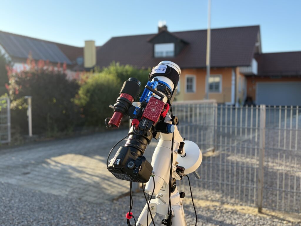 Mit Teleskop, Kamera und Schmalbandfiltern sammelt Killian die schwachen Lichtsignale aus dem All und macht feinste Strukturen sichtbar.
