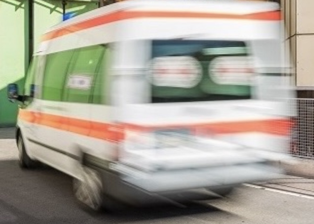 Rettungswagen Unfall Polizei
