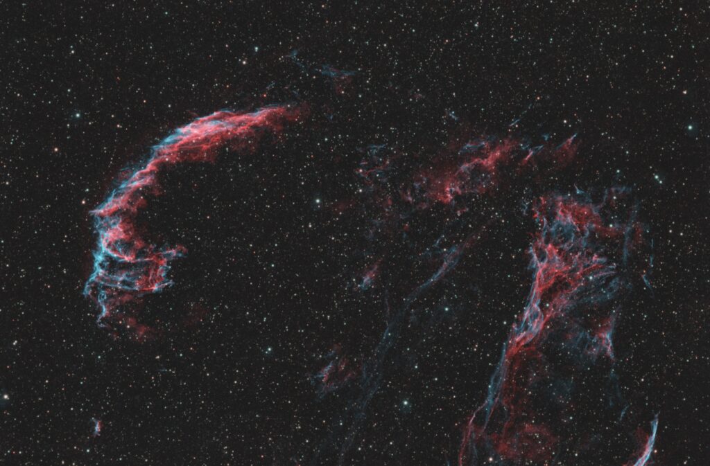 Blick in den Sternenhimmel: Der 15-jährige Killian Harvolk hat den Schleiernebel mit rund neun Stunden Belichtungszeit und spezieller Astrofotografie-Technik aufgenommen.