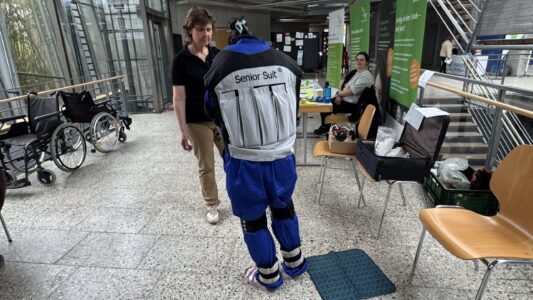 Alterssimulationsanzug Alterssimulationsanzug