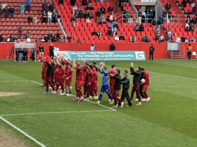 letztes Heimspiel 2026 FCI Spieler Foto: EL