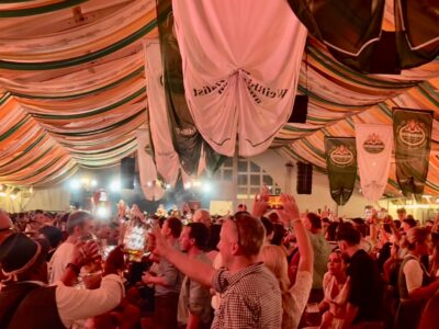 Barthelmarkt Oberstimm Volksfest Bierzelt
