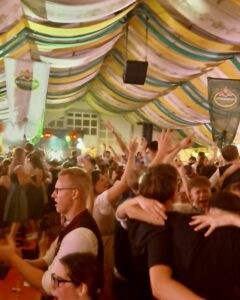Barthelmarkt Oberstimm Volksfest Bierzelt