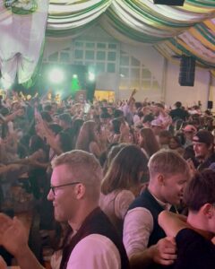 Barthelmarkt Oberstimm Volksfest Bierzelt