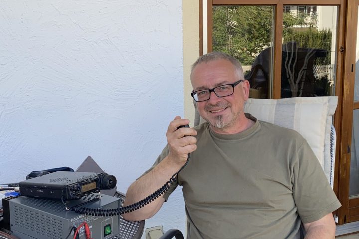 Funkamateure haben Kontakte in die ganze Welt/Foto: Vinke