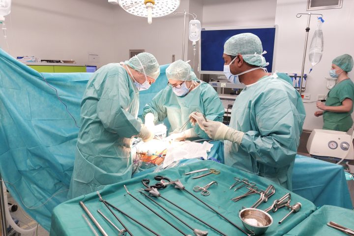 Die Kliniken im Naturpark Altmühltal wollen die stationären Leistungen ab dem 1. August in der Klinik Eichstätt bündeln. Für den Landkreis Eichstätt ist dies ein wichtiger Schritt für eine zukunftsfähige Gesundheitsversorgung. (Fotocredit: Tom Zinram)