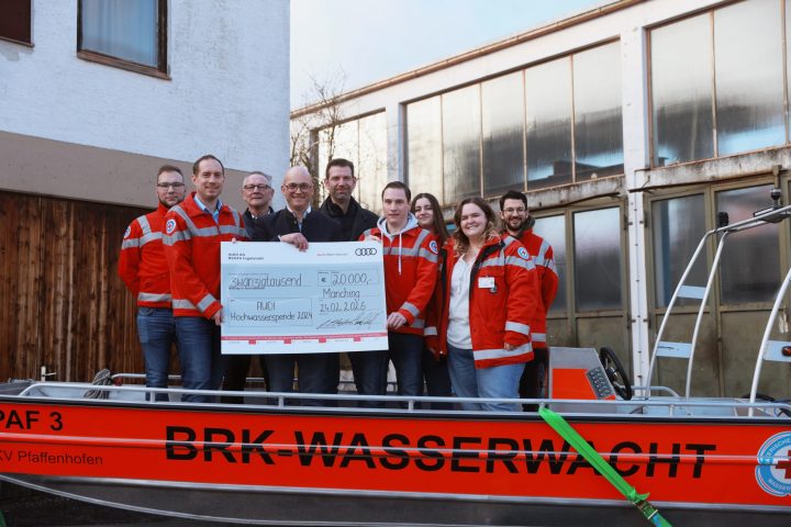 2026-02-23_Spendenübergabe_Audi_Wasserwacht