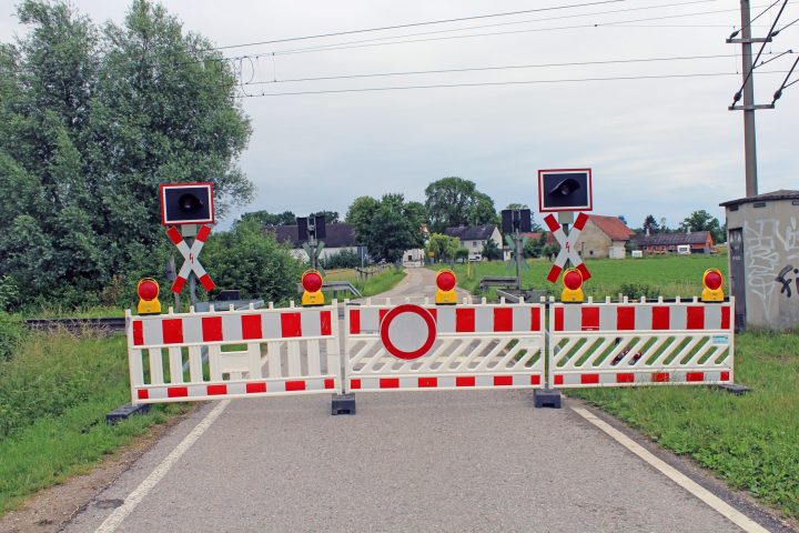 2026-06-10_bahnuebergang-lindach