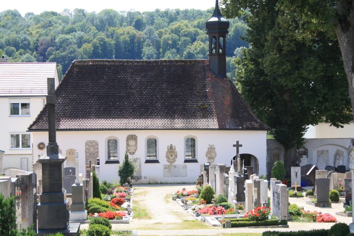 Friedhof Ostenstrae mit Kapelle