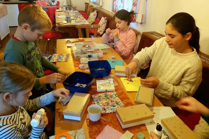 AWO PAF 20260330_Muttertagsbastelln