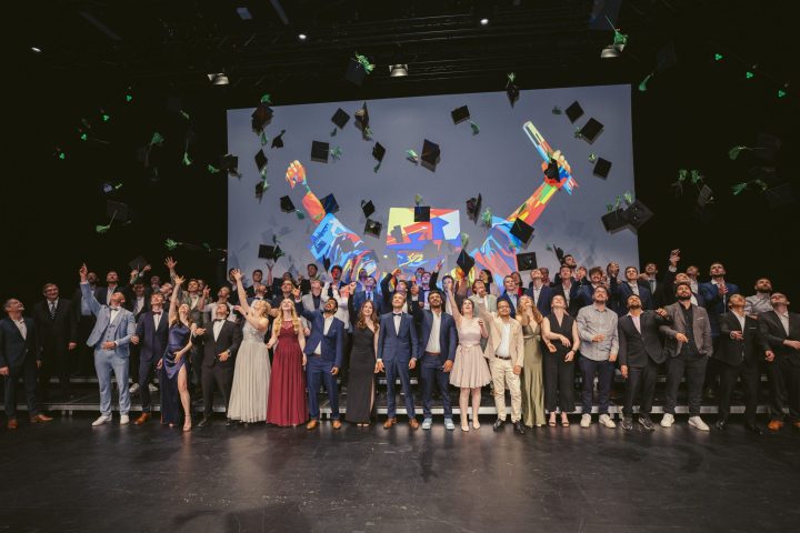 250503_Absolventenfeier_Hüte