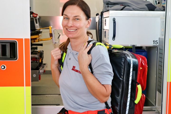 Bildunterschrift: Alexandra Reinhart, Regionalvorständin der Johanniter im Regionalverband Oberbayern: „Wir alle wollen, dass unsere Meinung Gehör findet. Das funktioniert aber nur, wenn wir bereit sind, auch die andere Seite zu Wort kommen zu lassen.“