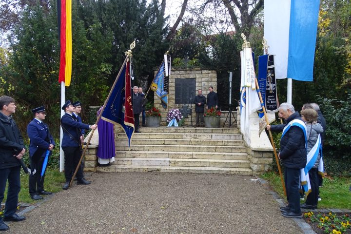 Volkstrauertag Oberhaunstadt