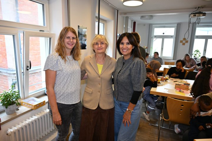 Zum Migrationsteam der Caritas, das den Tag organisierte, gehören unter anderen Veronika Scholl, Lidia Sybin und Silvia Iriarte-von Huth (von links). Foto: Caritas / Peter Esser