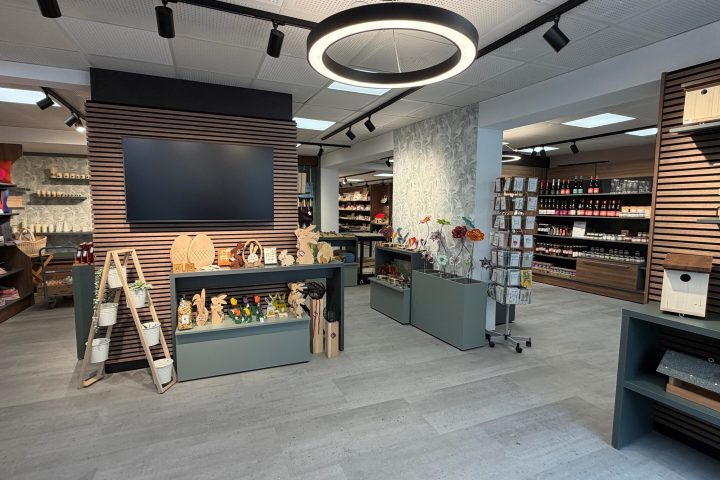 Hand-IN-Hand-Laden_frisch renoviert