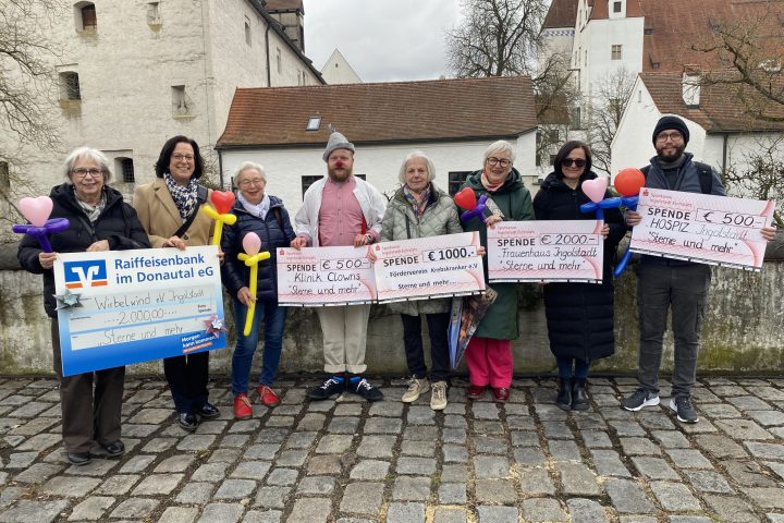 Spendenübergabe Origamitreff/Schlittenlohr