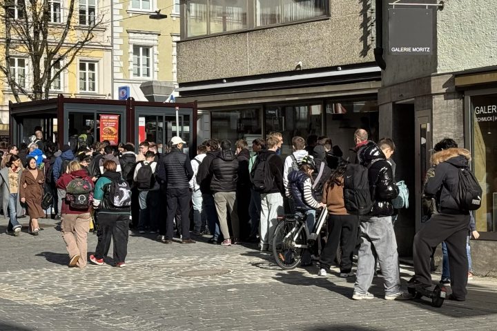 Imbisseröffnung Schliffelmarkt