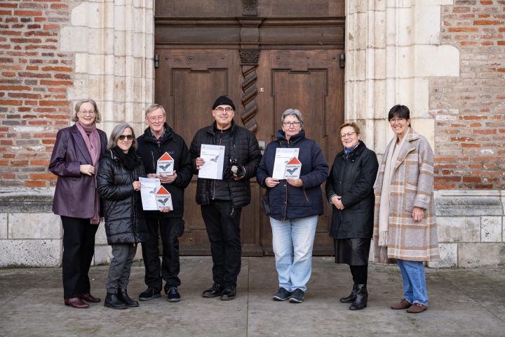 Übergabe der Fledermausplakette
