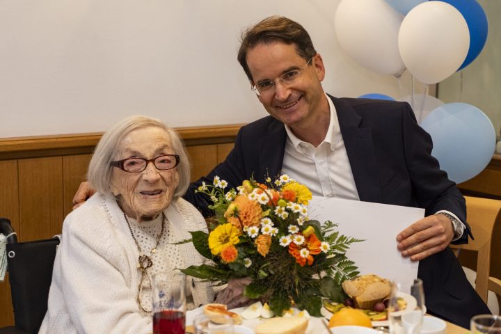 OB Gratuliert zum 106 Geb.
