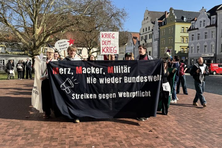 Demo gegen Wehrpflicht