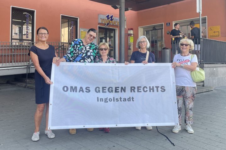 Omas gegen Rechts in Aachen
