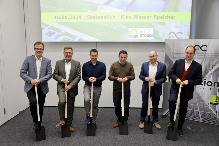 Symbolischer Spatenstich