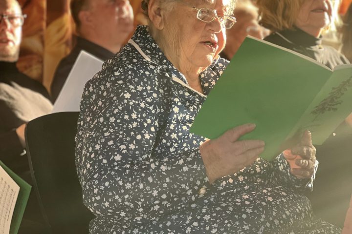 Oberbayern_Stadt Ingolstadt- Stadtteiltreff Augustin_Lichter Lieder Gemeinschaft