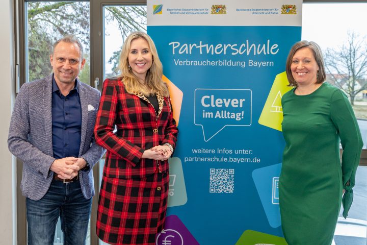 Pressefoto Partnerschule Verbraucherbildung Bayern 2026