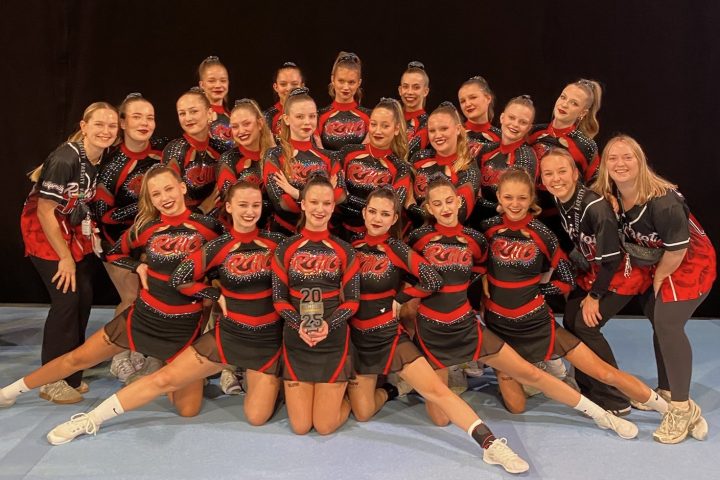 Team Glow Senior Allgirl Level 4 - ?Vize-La ndesmeister 2025“, Quelle Red Hot Chilis