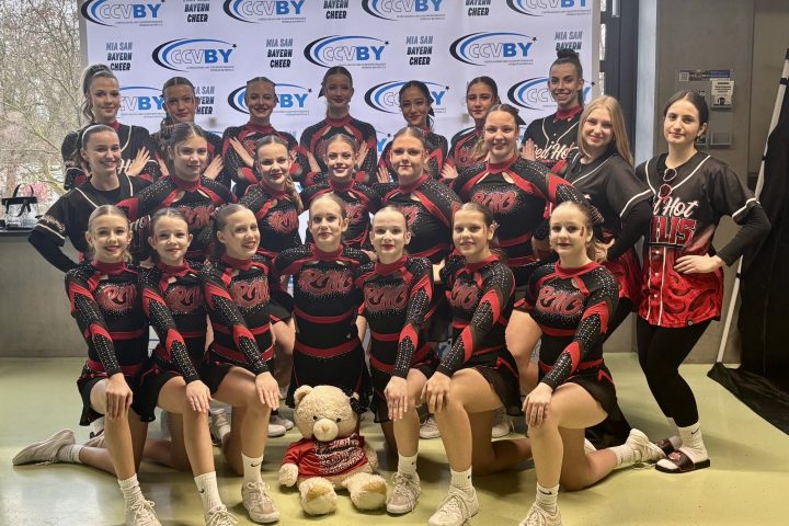 Team Smoke auf der bayerischen Landesmeisterschaft im Dezember 2025 – Quelle: Heidi Meier, Red Hot Chilis