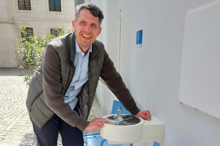 Trinkwasserbrunnen-Domplatz-EI_Fries