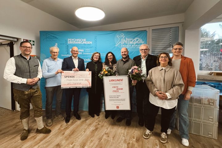 Edited in Tezza with: Mood & Brightness