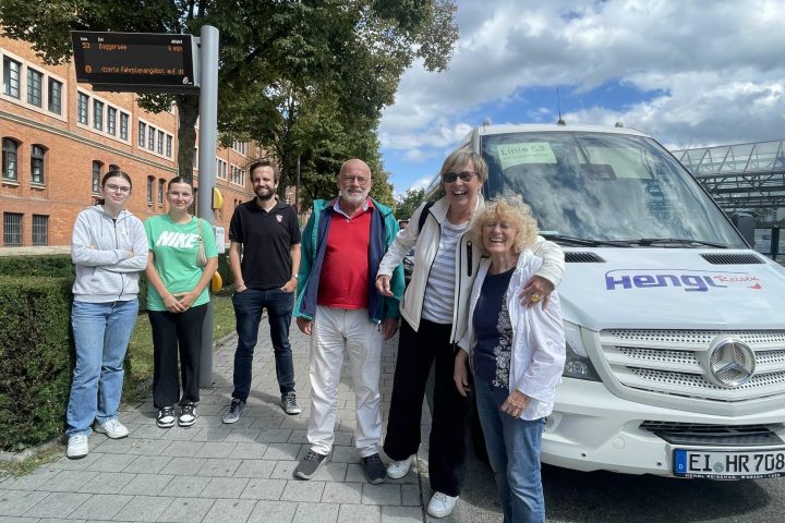 Mit dem Bus zum Baggersee