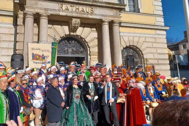 Schlüsselübergabe an das Prinzenpaar der Narrwalla Ingolstadt 2023